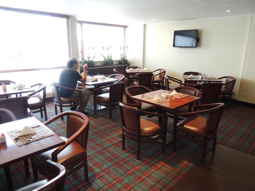 Hotel 51 Plaza بوغوتا الغرفة الصورة
